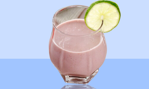 Refreshing-Strawberry-Coconut-Smoothie