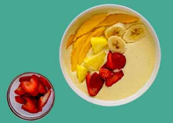 tropical-paradise-protein-smoothie-bowl
